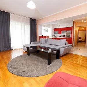 Color Unirii 14 Blv Bucureşti